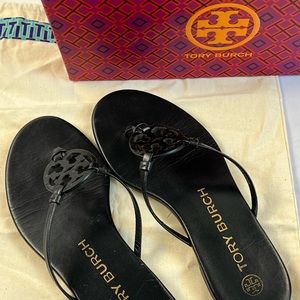 Authentic Tory Burch Miller knotted sandal black